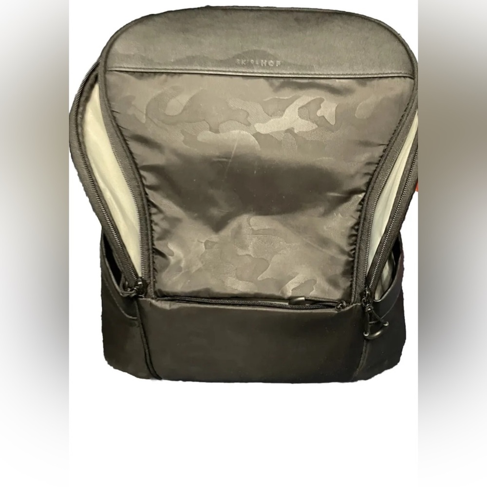 Skip Hop Diaper Bag Easy-Access  Bag Paxwell like new